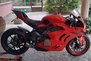 Ducati Panigale V4 2024