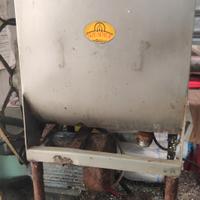 impastatrice per carni  elettrica capacità 20 kg 