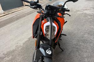 KTM Duke 125