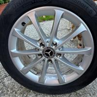 4 cerchi con gomma originali Mercedes