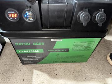 Batteria LiFePO4 12.8V 100Ah e BOX mai usata