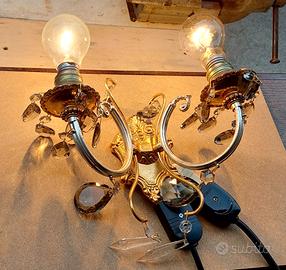 Applique antica con gocce di cristallo