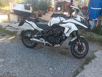 Moto Benelli 502