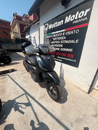 Piaggio Beverly 400 HPE ANNO 2022 1ANNO DI GARANZI