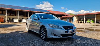 LEXUS IS 220d 2.2 16V 