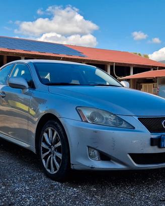 LEXUS IS 220d 2.2 16V 