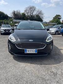 Ford Fiesta 1.5 TDCI 86cvTITANIUM CERCHI APPLE CAR