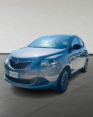 Lancia Ypsilon 1.0 FireFly 70cv Hybrid Platino