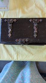 cofanetto ( forziere) legno