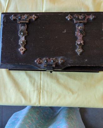 cofanetto ( forziere) legno