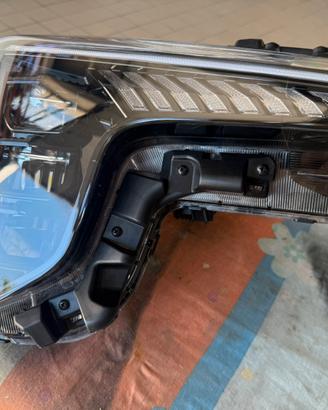 Faro dx Kia Picanto
