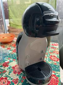 Macchina caffe Nescafè Dolce Gusto