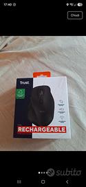 Mouse Trust wireless ricaricabile linee convesse 