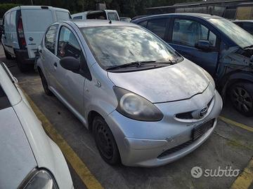 Toyota Aygo 2008 Demolita - Per Ricambi