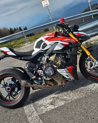 DUCATI STREETFIGHTER V4 S