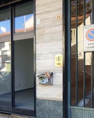 NEGOZIO A RIVOLI