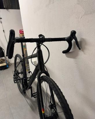 Bici gravel Salsa journeyer