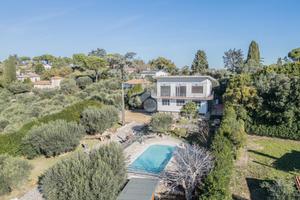 VILLA SINGOLA A SUTRI