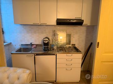 Cucina monoblocco mai utilizzata