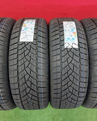 235 50 19 Gomme Invernali GoodYear 235 50R19