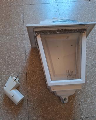 Lampada in ferro  da esterno