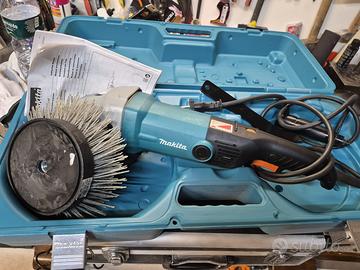 Flessibile grande piu spazzola makita