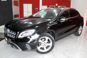 MERCEDES GLA 200 d Automatic Premium-2017