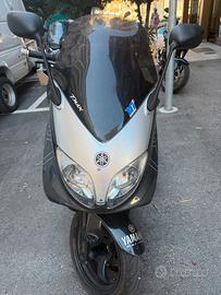 tmax 530 anno 2001