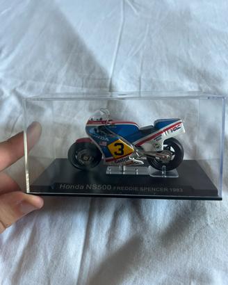 Modellino Moto Honda NS500 Freddie Spencer 1983