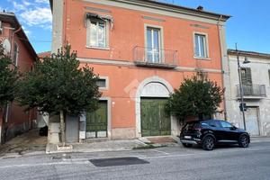 CASA SEMINDIPENDENTE A PIGNATARO INTERAMNA