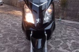 scooter peugeot satelis 250 cc