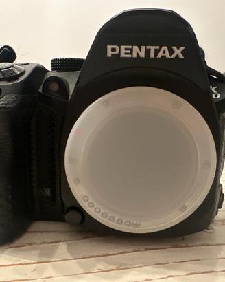 Reflex Pentax K30 + obiettivo 18-55mm