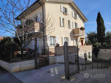 PORZIONE DI BIFAMILIARE A ASSISI