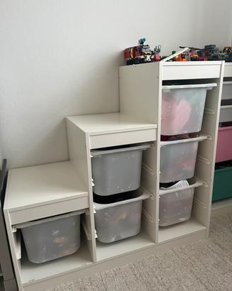 Mobile giochi ikea trofast