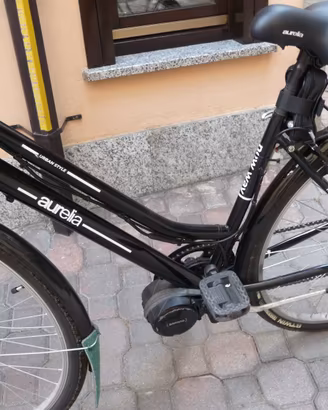 bici elettrica 28''