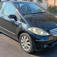 Mercedes A 200 GPL - Con predi Gancio traino 