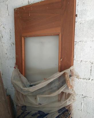 Porta in legno tamburato con vetro