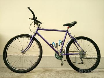 Bici MTB Viola ruote 26" cambio Shimano 21 marce