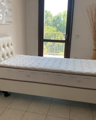 Letto Sommier nuovo singolo vera pelle e materasso