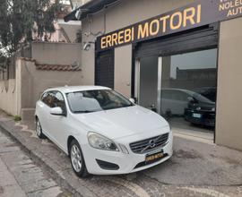 Volvo V60 DRIVe PRONTA CONSEGNA