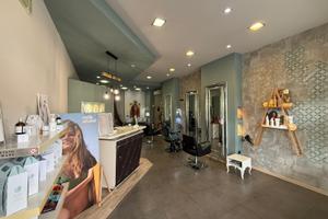 Negozio Parrucchiera ben avviato