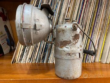 Antica lampada a carburo anni 20