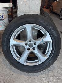 235/60 R18 gomme invernali + cerchioni
