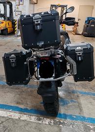 Tris valigie originali BMW