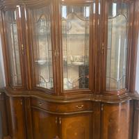 credenza con vetrina da soggiorno