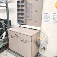 mobile di servizio per magazzini usato