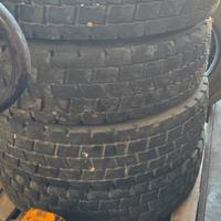Pneumatici gomme usate 295 80 R22.5