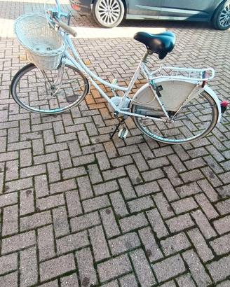 Bicicletta da donna.