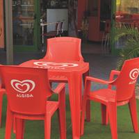 Sedie e tavoli rossi per esterno plastica giardino