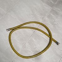 Tubo flessibile e per piani cottura